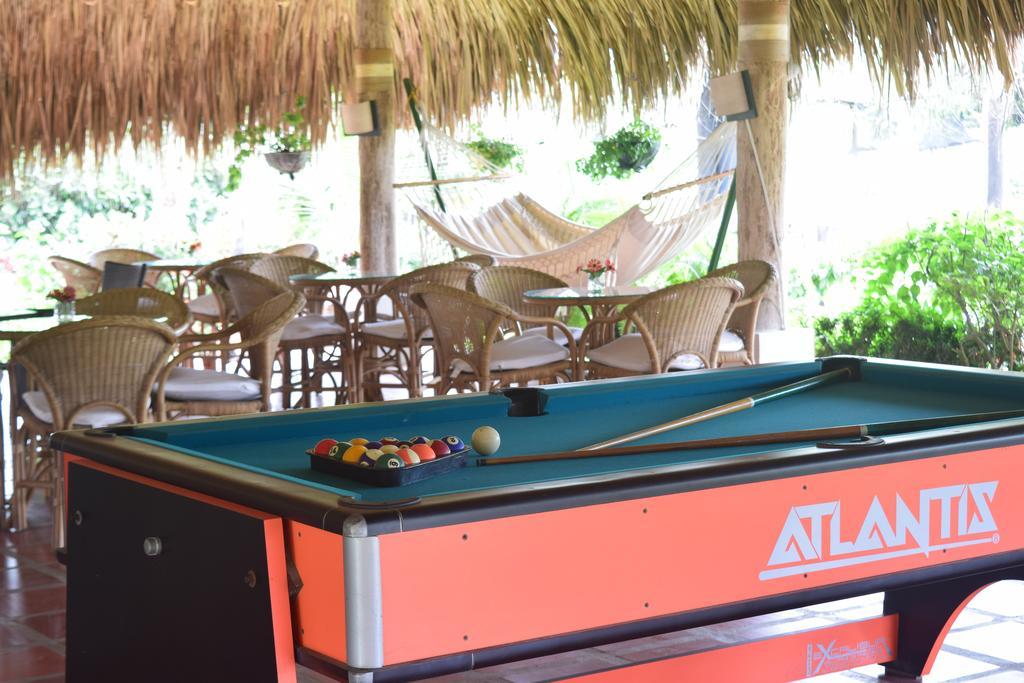 Palomino Breeze Hostal Exterior photo
