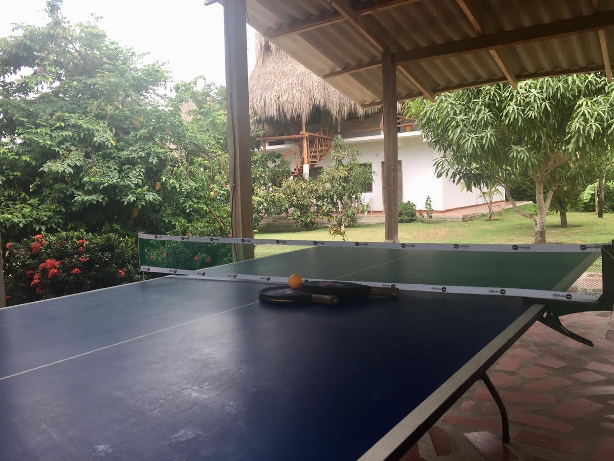 Palomino Breeze Hostal Exterior photo